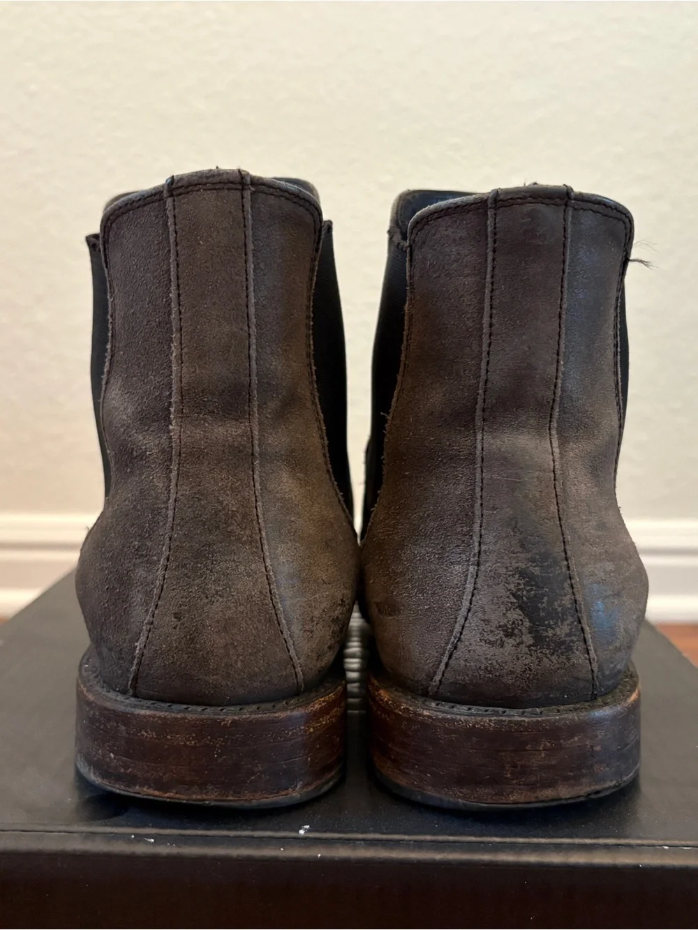 Men's Black Suede Chelsea Boots